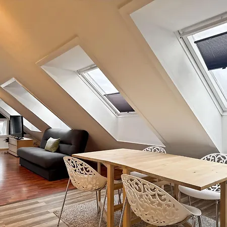 Ap20-historic Downtown At 3* Stavanger