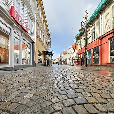 Ap20-historic Downtown At 3*
