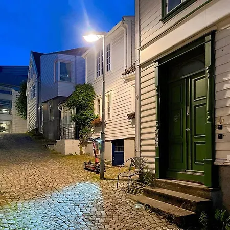 Pensión The 20 Of 3*